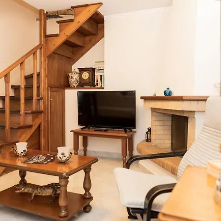 Aurora Retreat In Spilia Leros