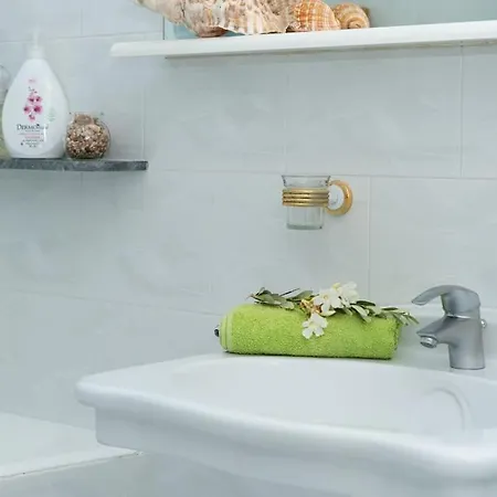 بيت للعطل Aurora Retreat In Spilia Leros *